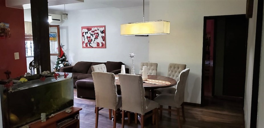 CHALET BARRIO ALAS 