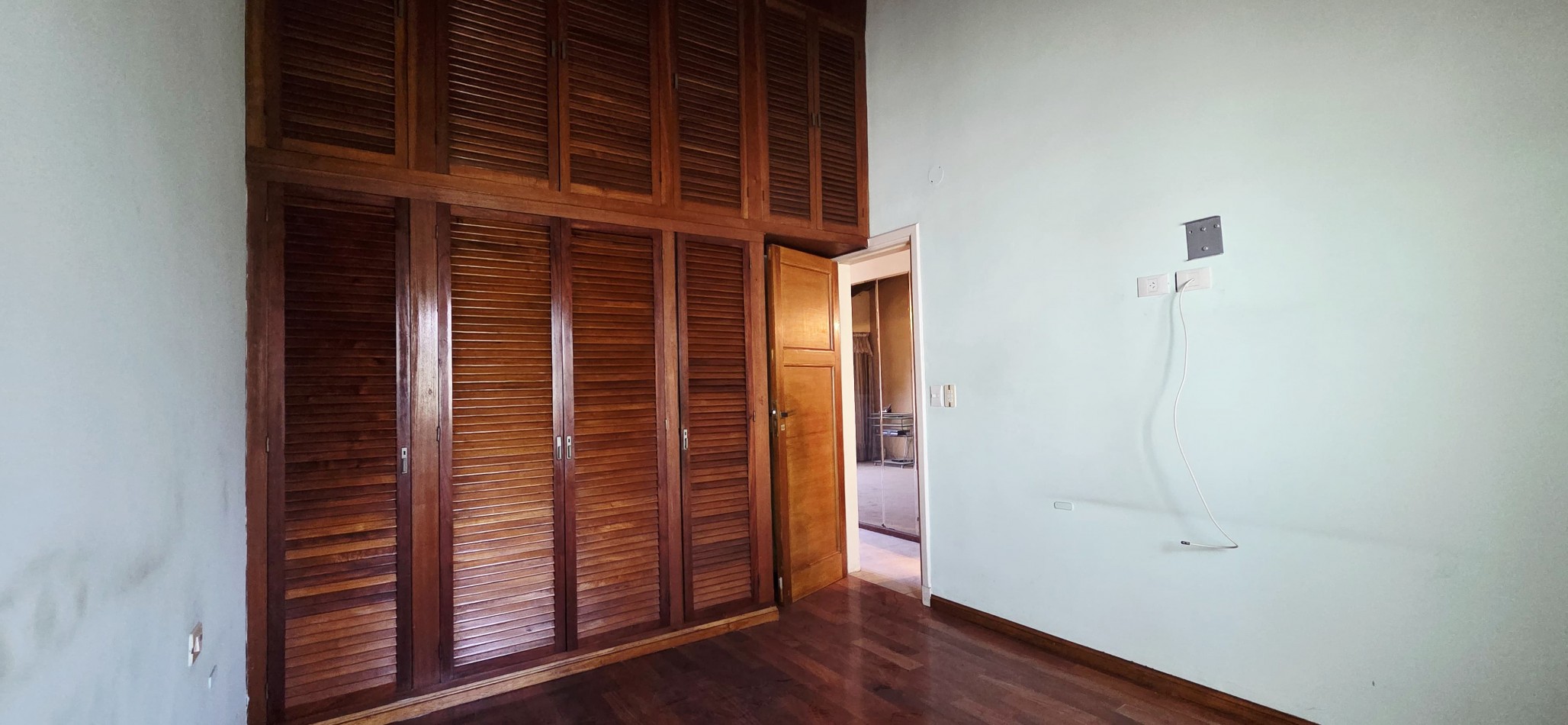 VENTA CASA 5 AMBIENTES CIUDAD EVITA
