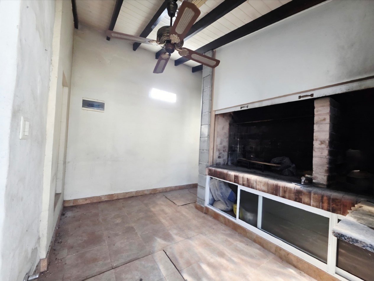 VENTA CASA 5 AMBIENTES CIUDAD EVITA