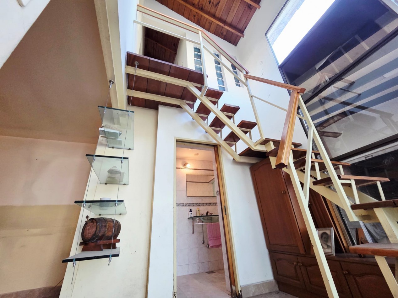 VENTA CASA 5 AMBIENTES CIUDAD EVITA