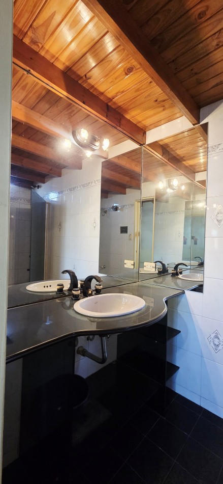 VENTA CASA 5 AMBIENTES CIUDAD EVITA