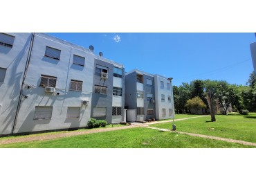 VENTA DEPARTAMENTO CIUDAD EVITA PLANTA BAJA  