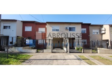 Duplex  en Barrio Democracia 