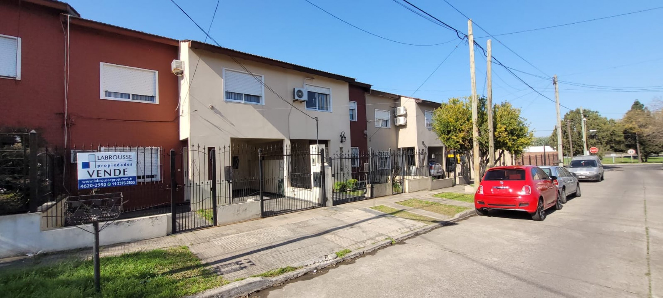 Duplex  en Barrio Democracia 