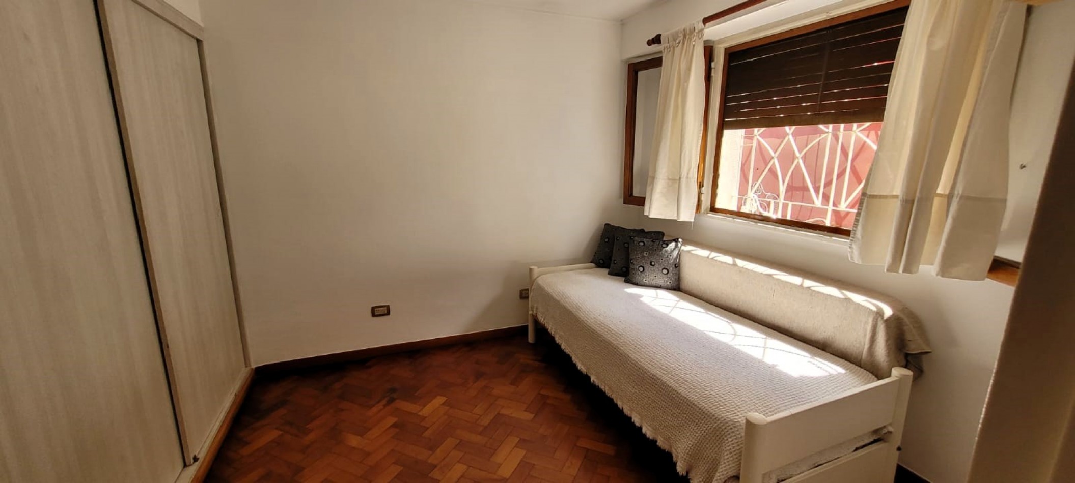 VENTA  CASA CIUDAD EVITA 