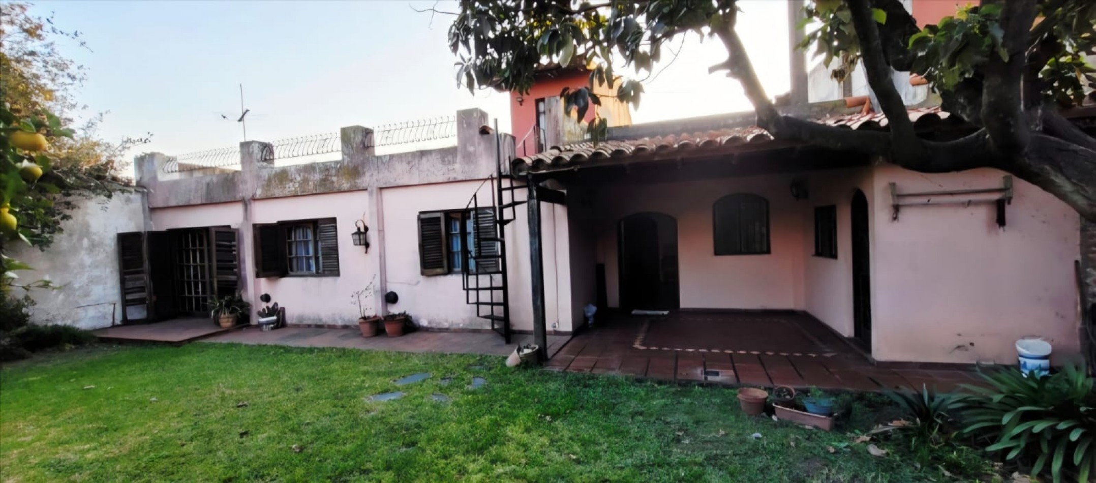 Venta casa 4 ambientes Ciudad evita 
