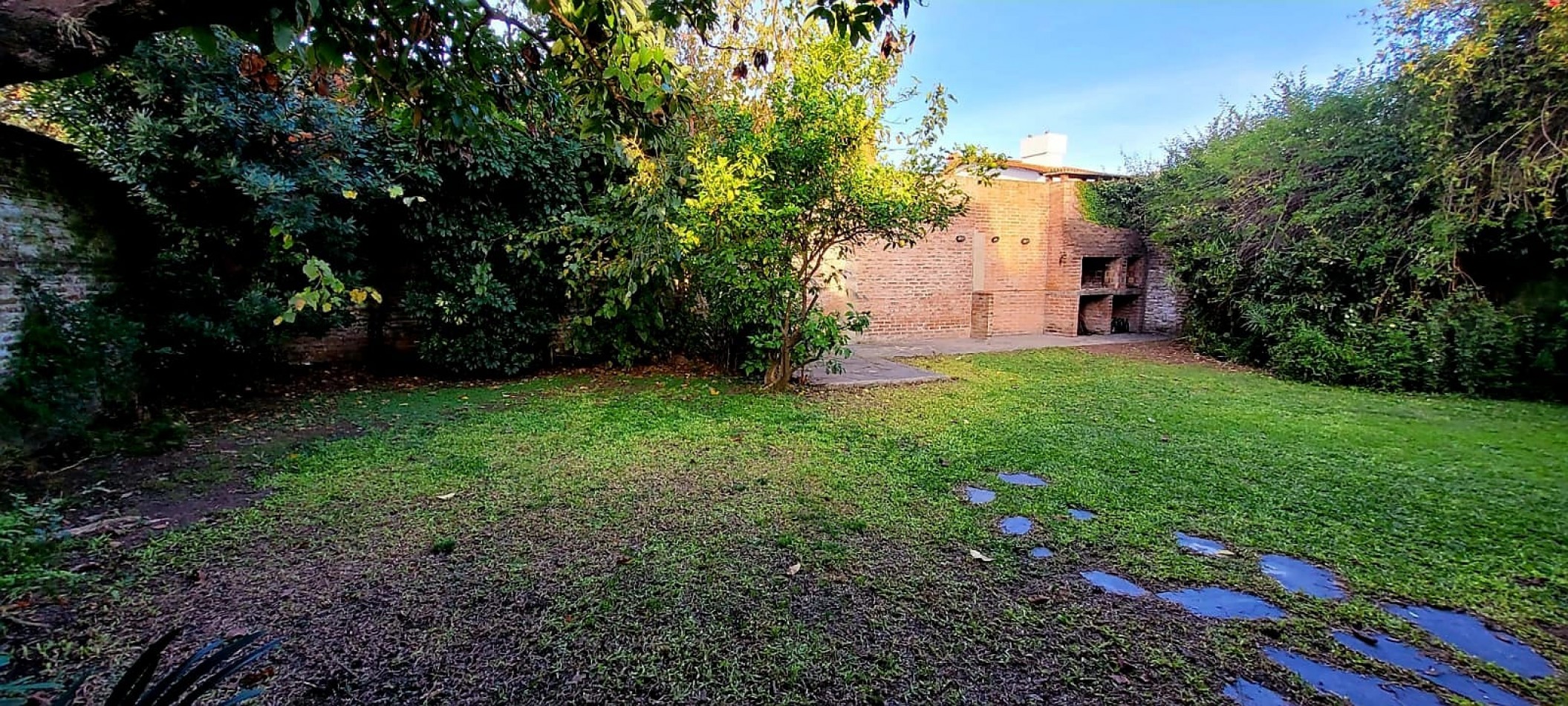 Venta casa 4 ambientes Ciudad evita 