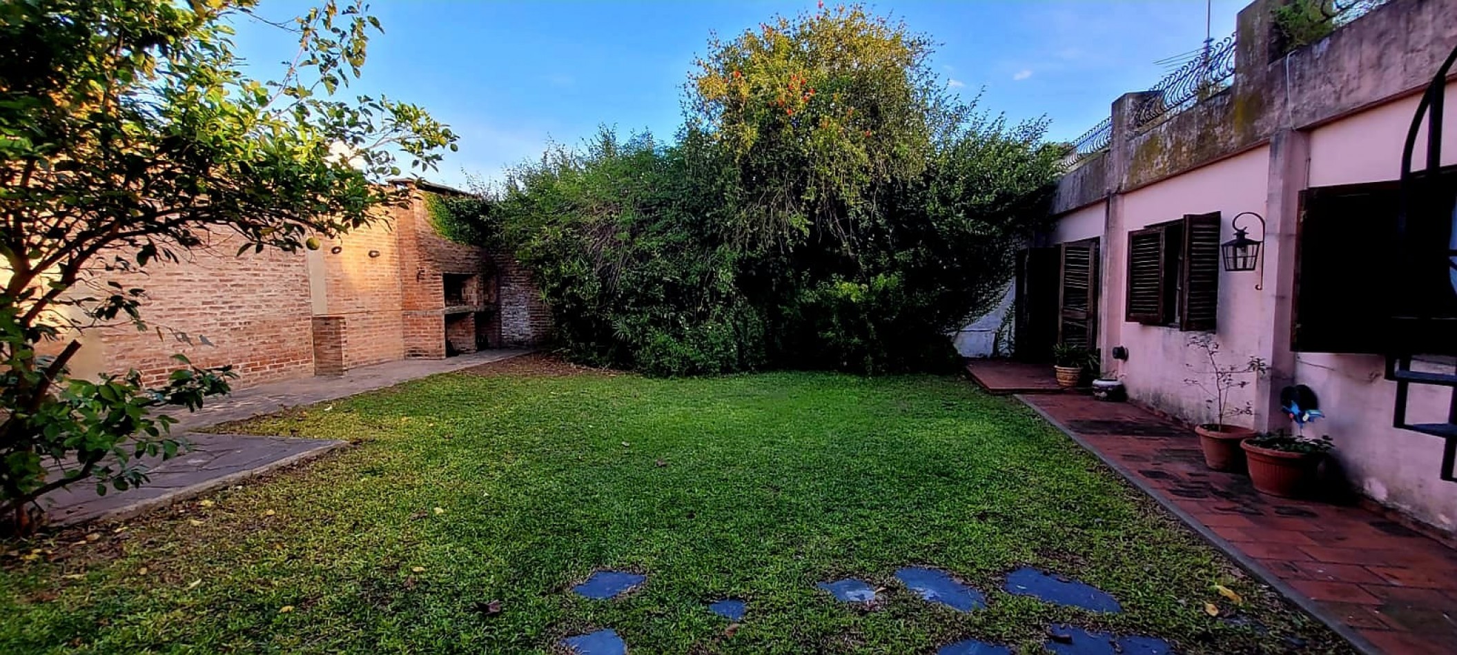 Venta casa 4 ambientes Ciudad evita 
