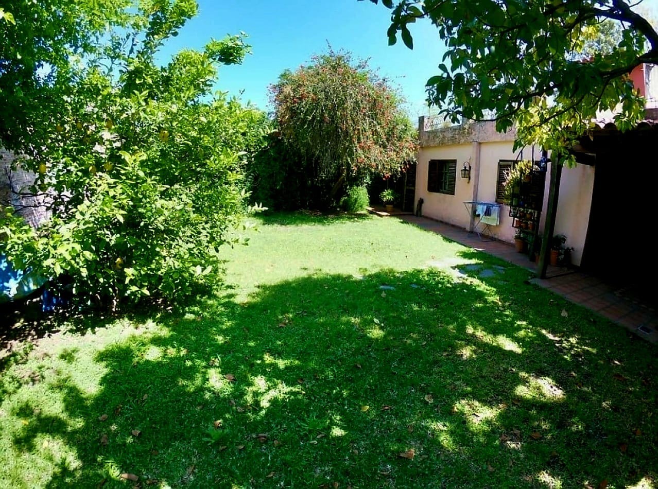 Venta casa 4 ambientes Ciudad evita 