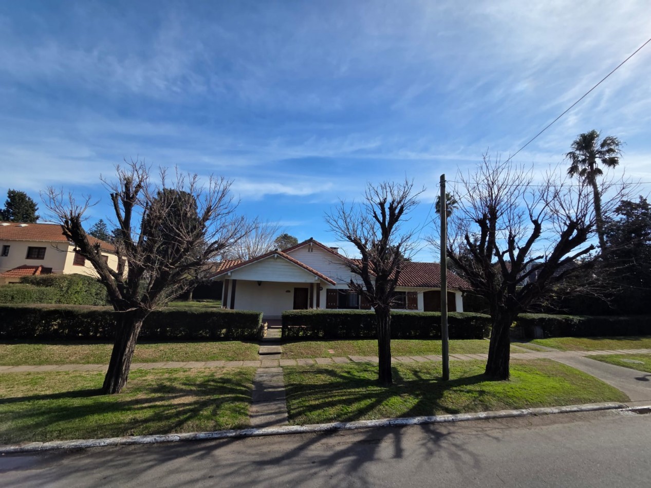 VENTA CASA 4 AMBIENTES CIUDAD EVITA