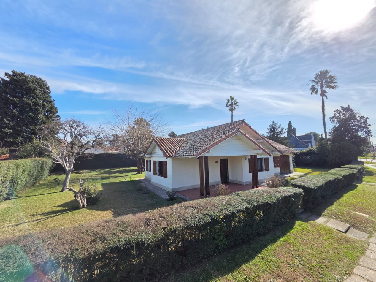 VENTA CASA 4 AMBIENTES CIUDAD EVITA